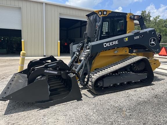 Image of John Deere 335P equipment image 1