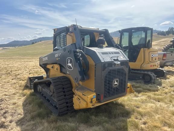 Image of John Deere 335P equipment image 1