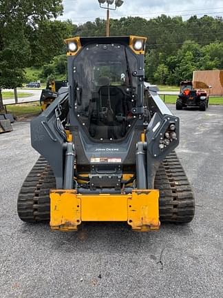 Image of John Deere 335P equipment image 2
