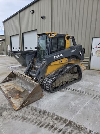 Image of John Deere 335P equipment image 4