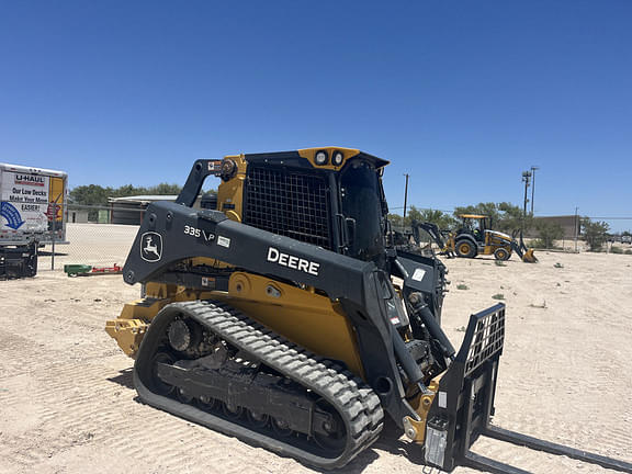 Image of John Deere 335P equipment image 3