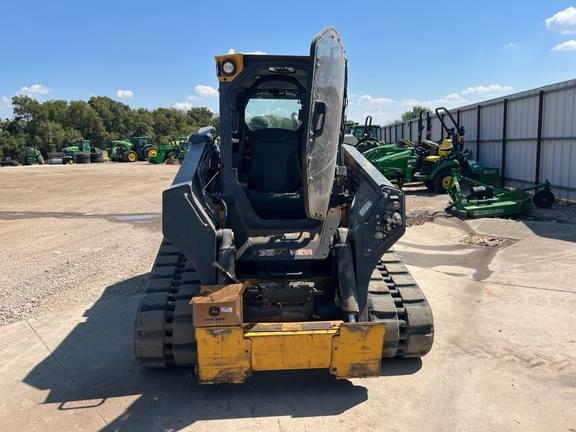 Image of John Deere 335P equipment image 3