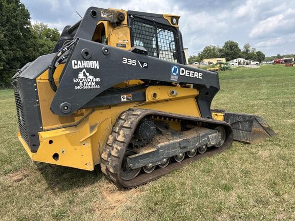 Image of John Deere 335P equipment image 4