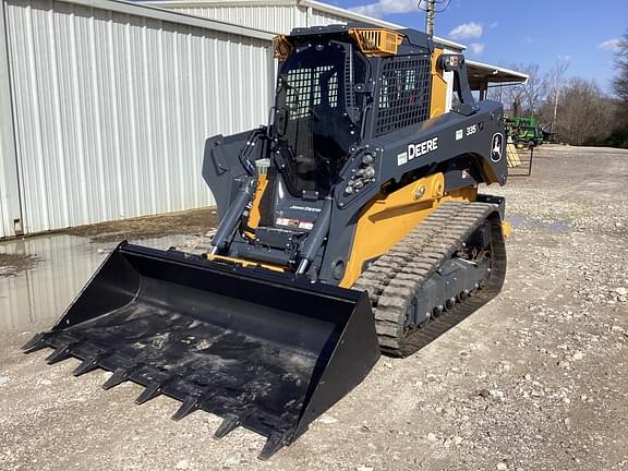 Image of John Deere 335P equipment image 1