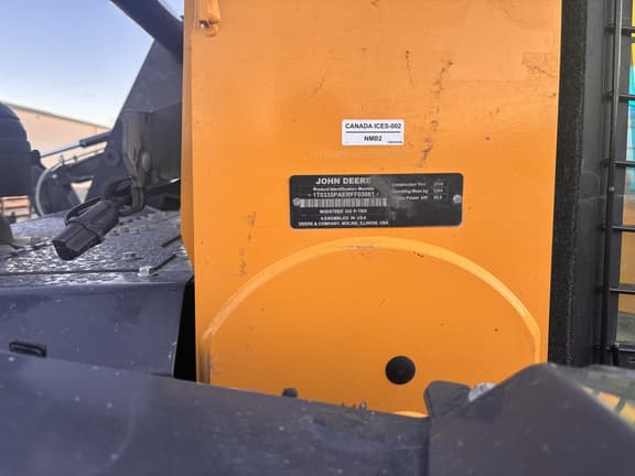 Image of John Deere 335P equipment image 1
