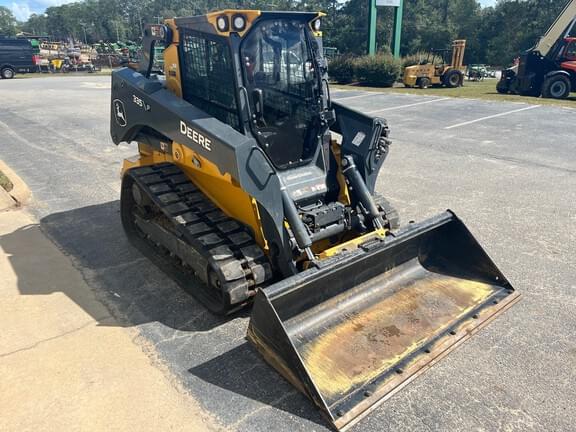 Image of John Deere 335P equipment image 3