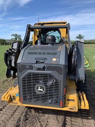 Image of John Deere 335P equipment image 1