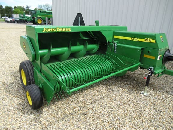 Image of John Deere 338 equipment image 2