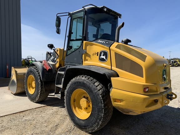 Image of John Deere 344P equipment image 2