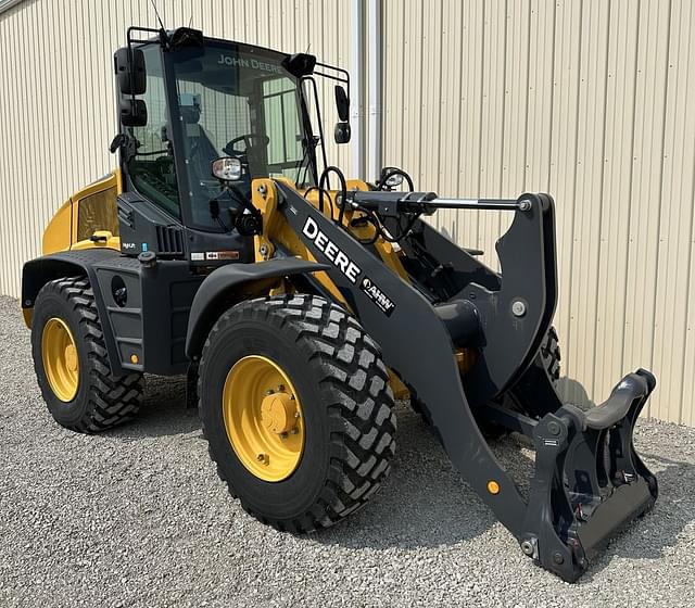 Image of John Deere 344P equipment image 1