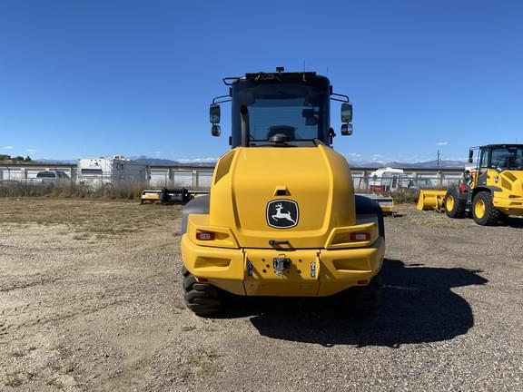 Image of John Deere 344P equipment image 4