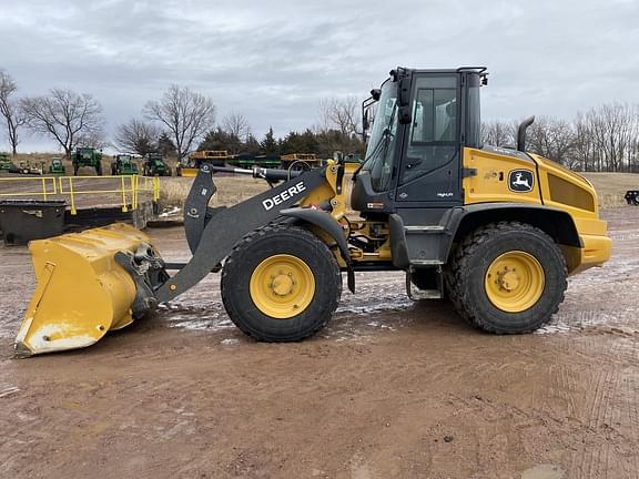 Image of John Deere 344P equipment image 1