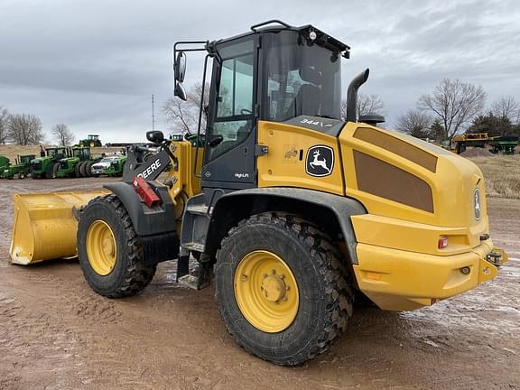 Image of John Deere 344P equipment image 2