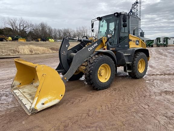 Image of John Deere 344P equipment image 1