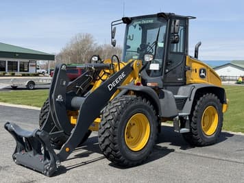 Main image John Deere 344P