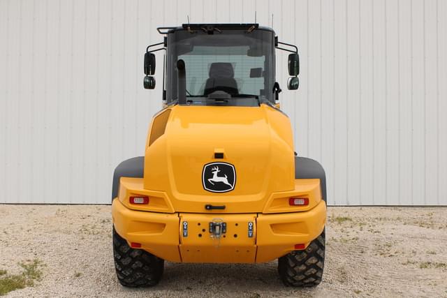 Image of John Deere 344P equipment image 2