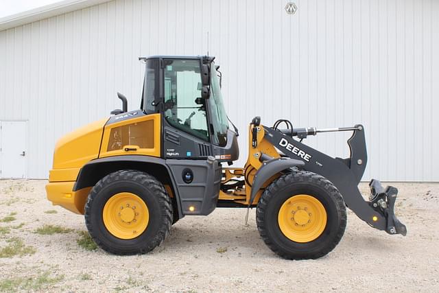 Image of John Deere 344P equipment image 1