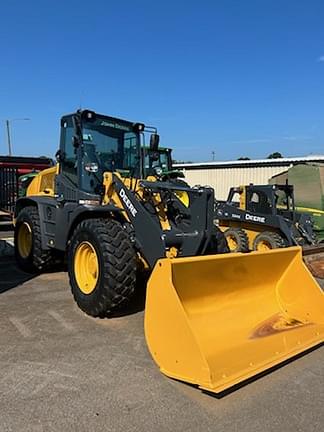 Image of John Deere 344P equipment image 2