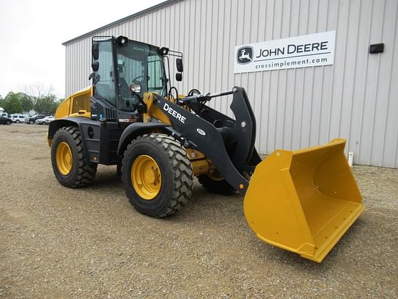 Image of John Deere 344P equipment image 1