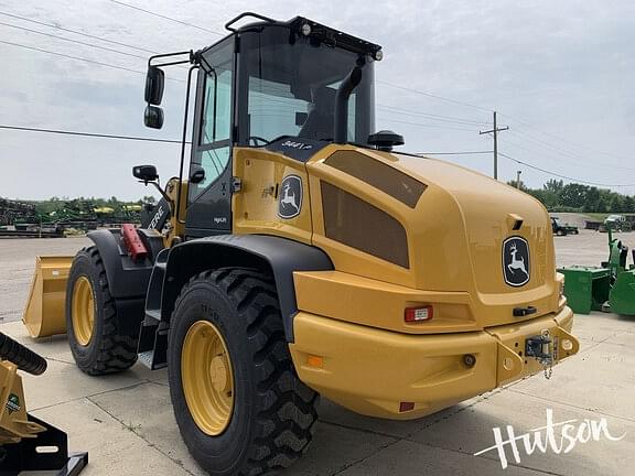 Image of John Deere 344P equipment image 2