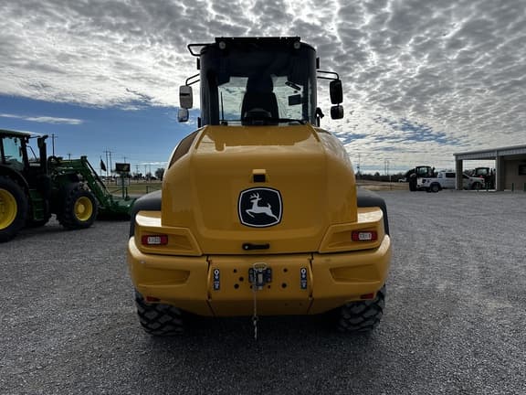 Image of John Deere 344P equipment image 3