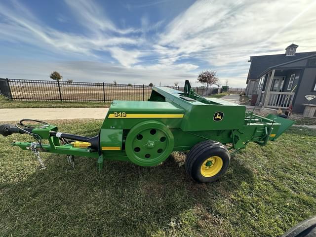 Image of John Deere 348 equipment image 3
