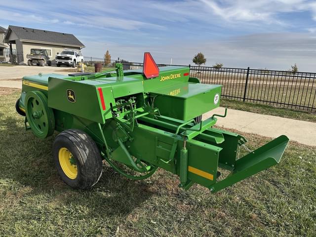 Image of John Deere 348 equipment image 4