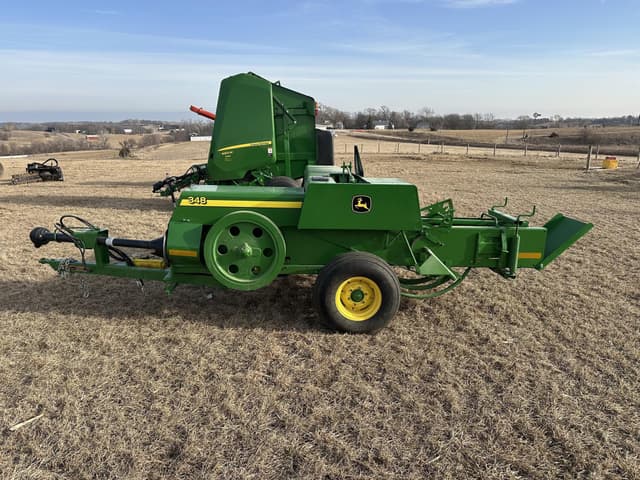 Image of John Deere 348 equipment image 3