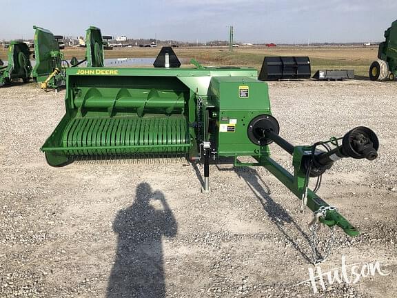 Image of John Deere 348 equipment image 3