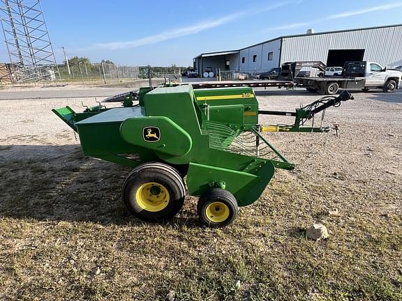 Image of John Deere 348 equipment image 4