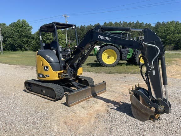 Image of John Deere 35P equipment image 4