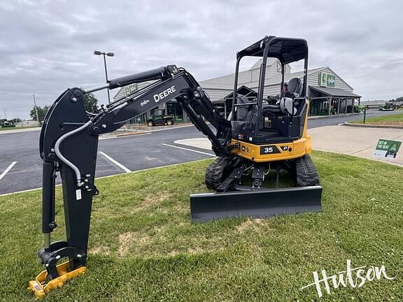 Image of John Deere 35P equipment image 1