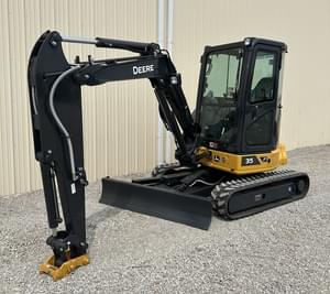 2024 John Deere 35P Image