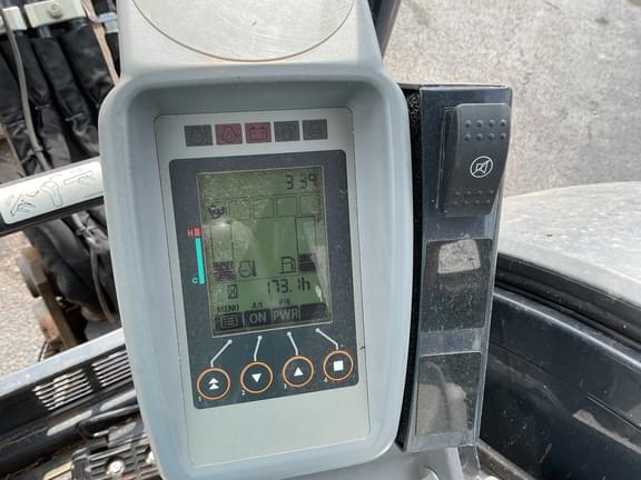 Image of John Deere 35P equipment image 4