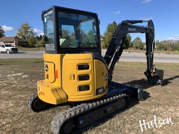 Image of John Deere 35P equipment image 1