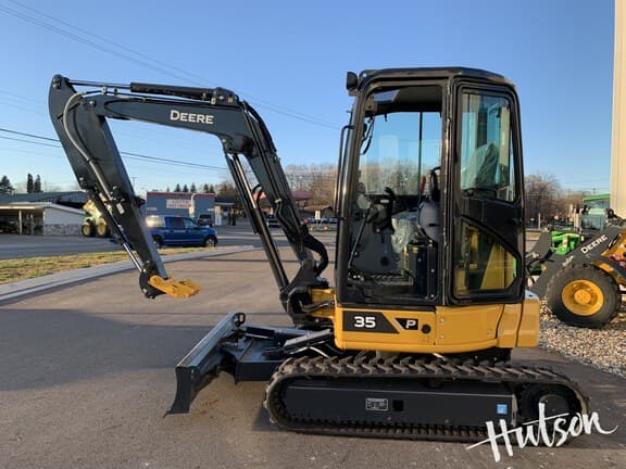 Image of John Deere 35P equipment image 1