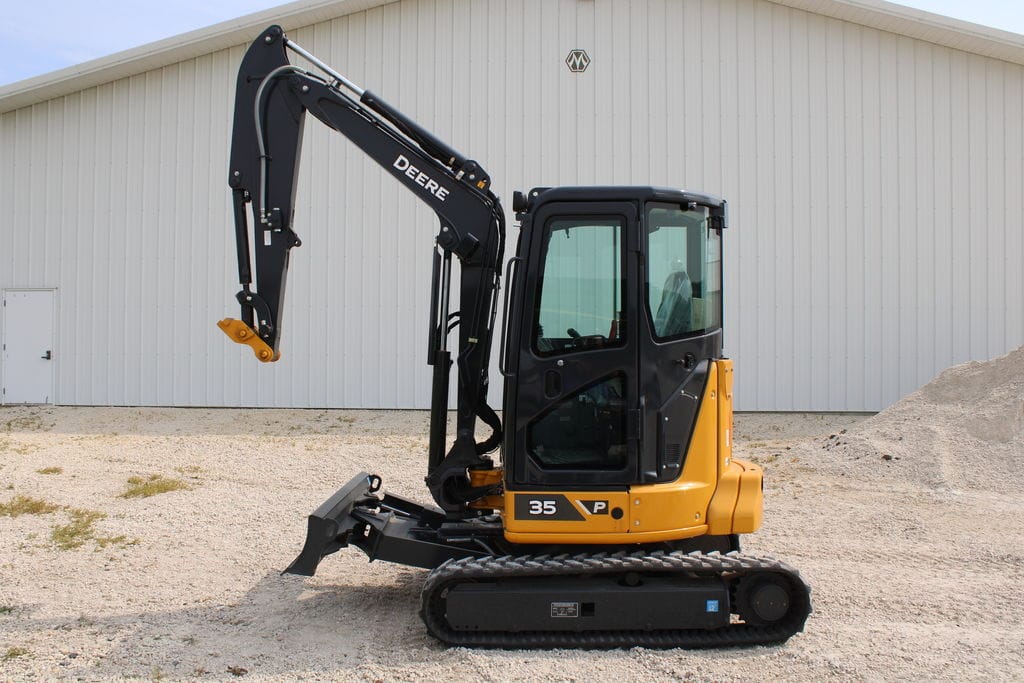 2024 John Deere 35P Equipment Image0