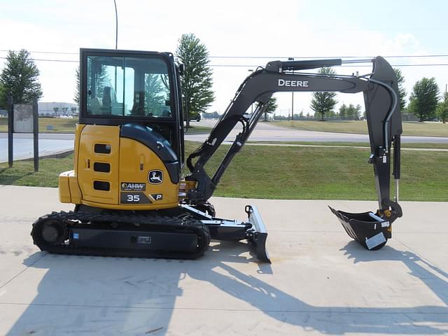 Image of John Deere 35P equipment image 3