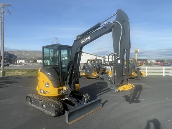 Image of John Deere 35P equipment image 3
