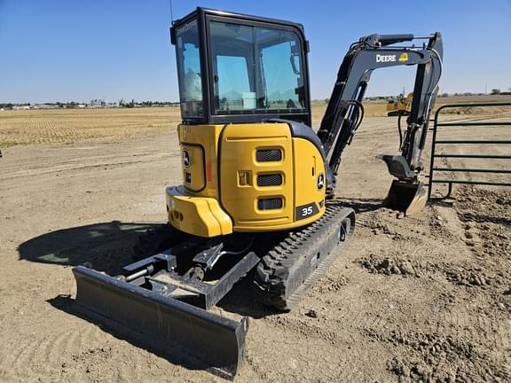 Image of John Deere 35P equipment image 2