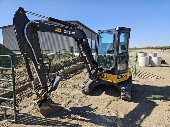 2024 John Deere 35P Equipment Image0