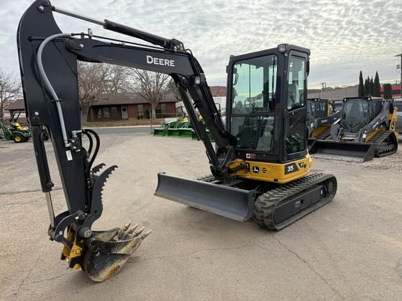 2024 John Deere 35P Equipment Image0