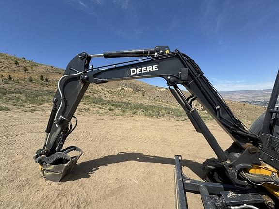 Image of John Deere 35P equipment image 2