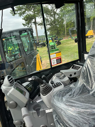 Image of John Deere 35P equipment image 3