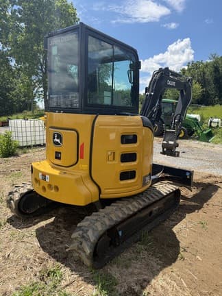 Image of John Deere 35P equipment image 1