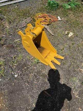 Image of John Deere 35P equipment image 3