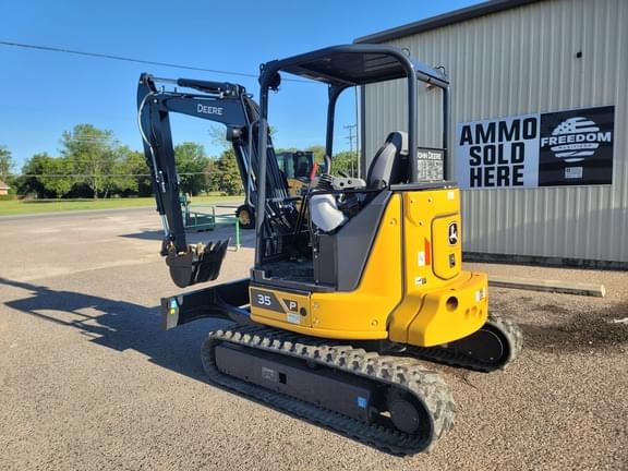 Image of John Deere 35P equipment image 1