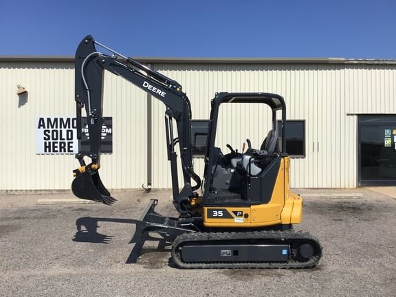 2024 John Deere 35P Equipment Image0