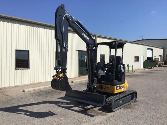 Image of John Deere 35P equipment image 2