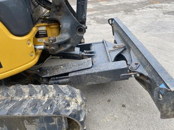 Image of John Deere 35P equipment image 4